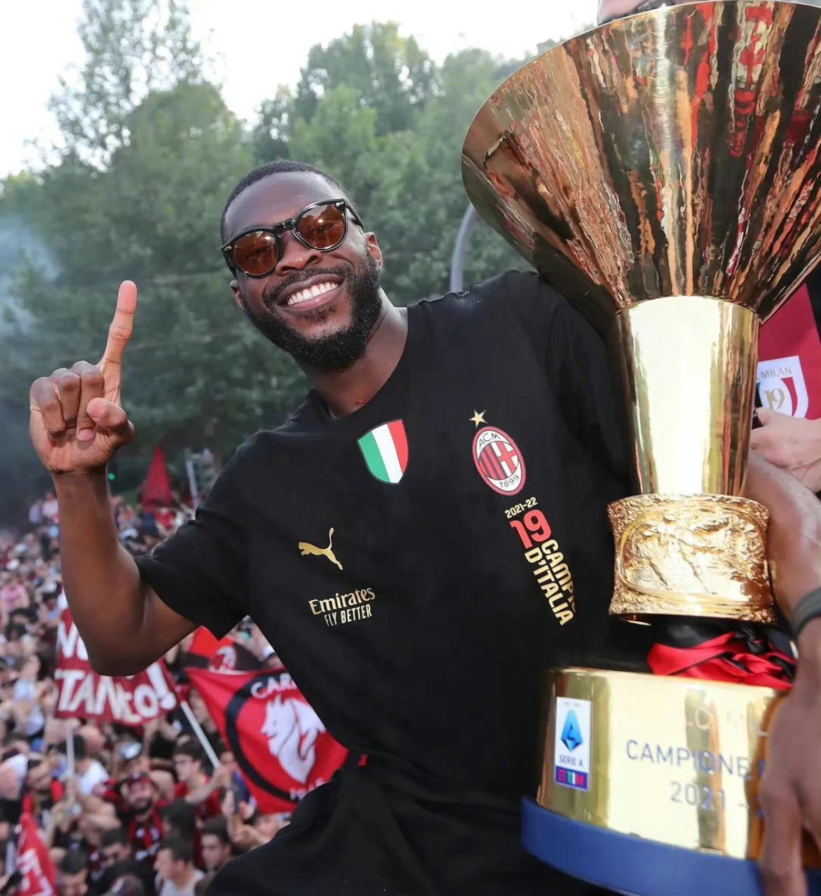 南非队在比赛中取得胜利，展现出色表现