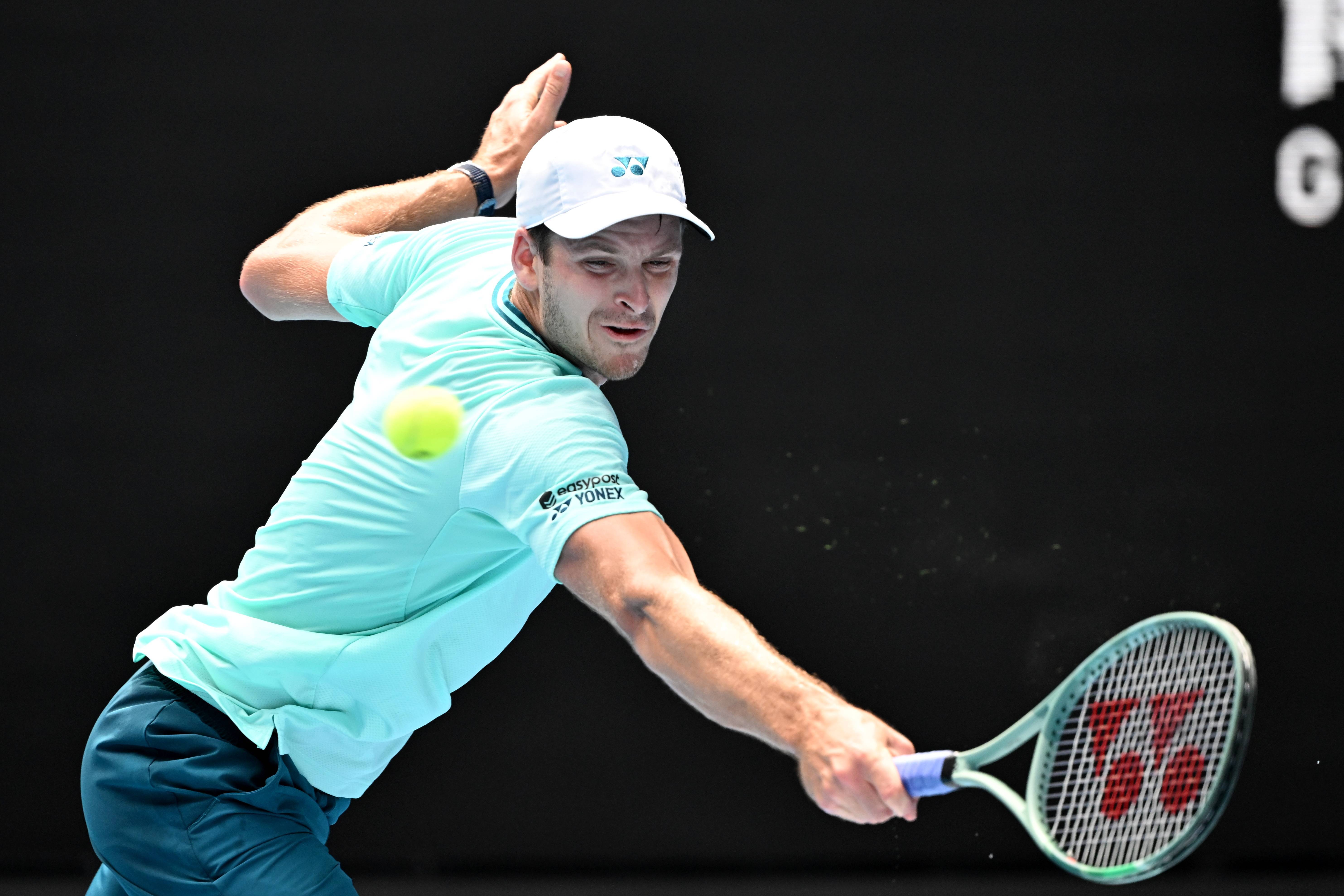 包含英国网球队爆冷澳大利亚网球队，梅德韦杰夫关键制胜的词条