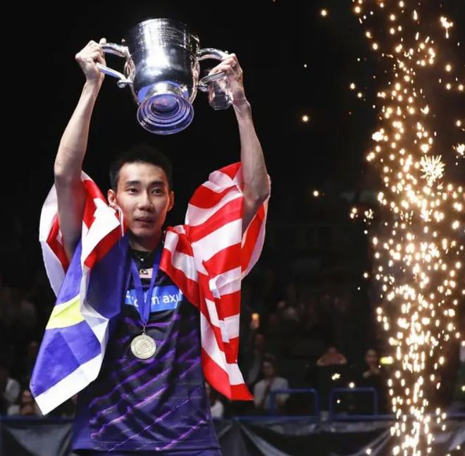 关于英格兰羽毛球队险胜丹麦羽毛球队，李宗伟惊艳世界的信息