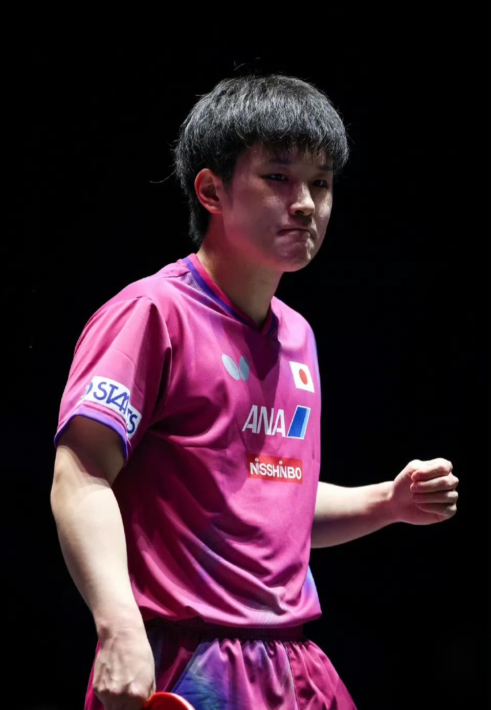 日本乒乓球队逆转中国乒乓球队,张本智和统治全场的简单介绍 日本乒乓球队逆转中国乒乓球队,张本智和统治全场的简单介绍