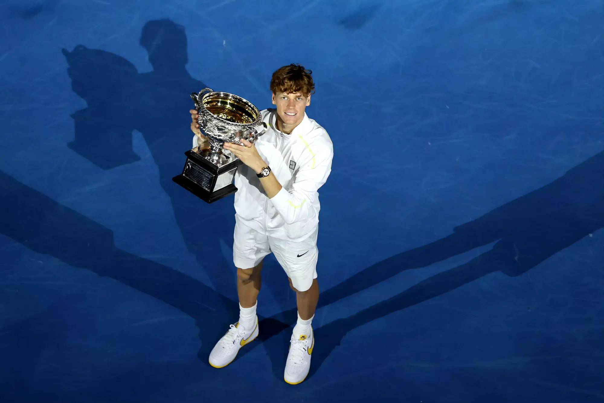 澳网完胜年终总决赛，辛纳刷新纪录的简单介绍