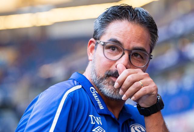 沙尔克经验球员发挥不佳,引发争议 沙尔克经验球员发挥不佳,引发争议