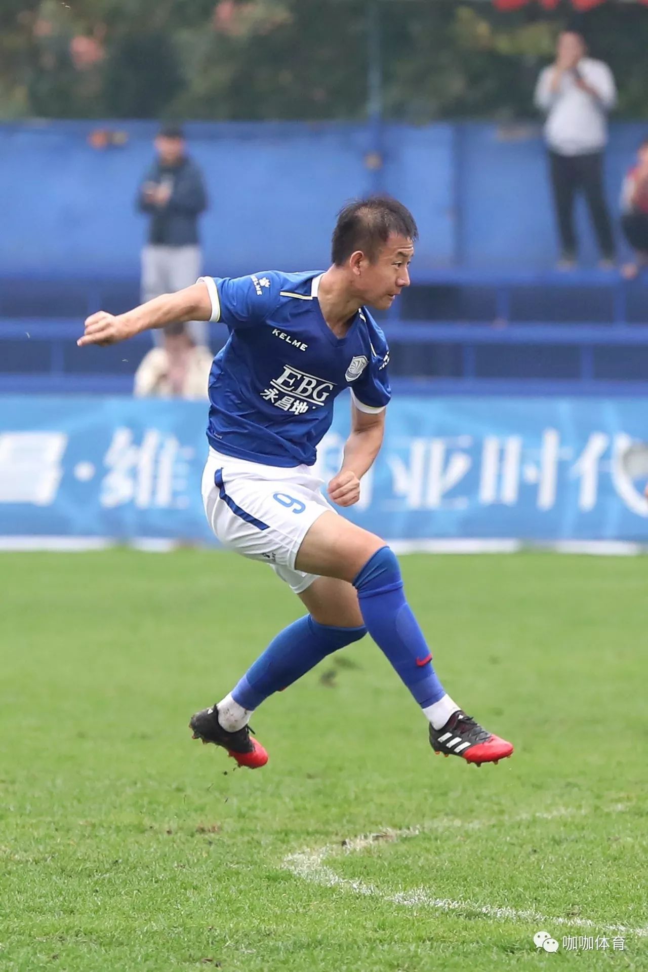 南美代表队惊艳亮相，赢得掌声