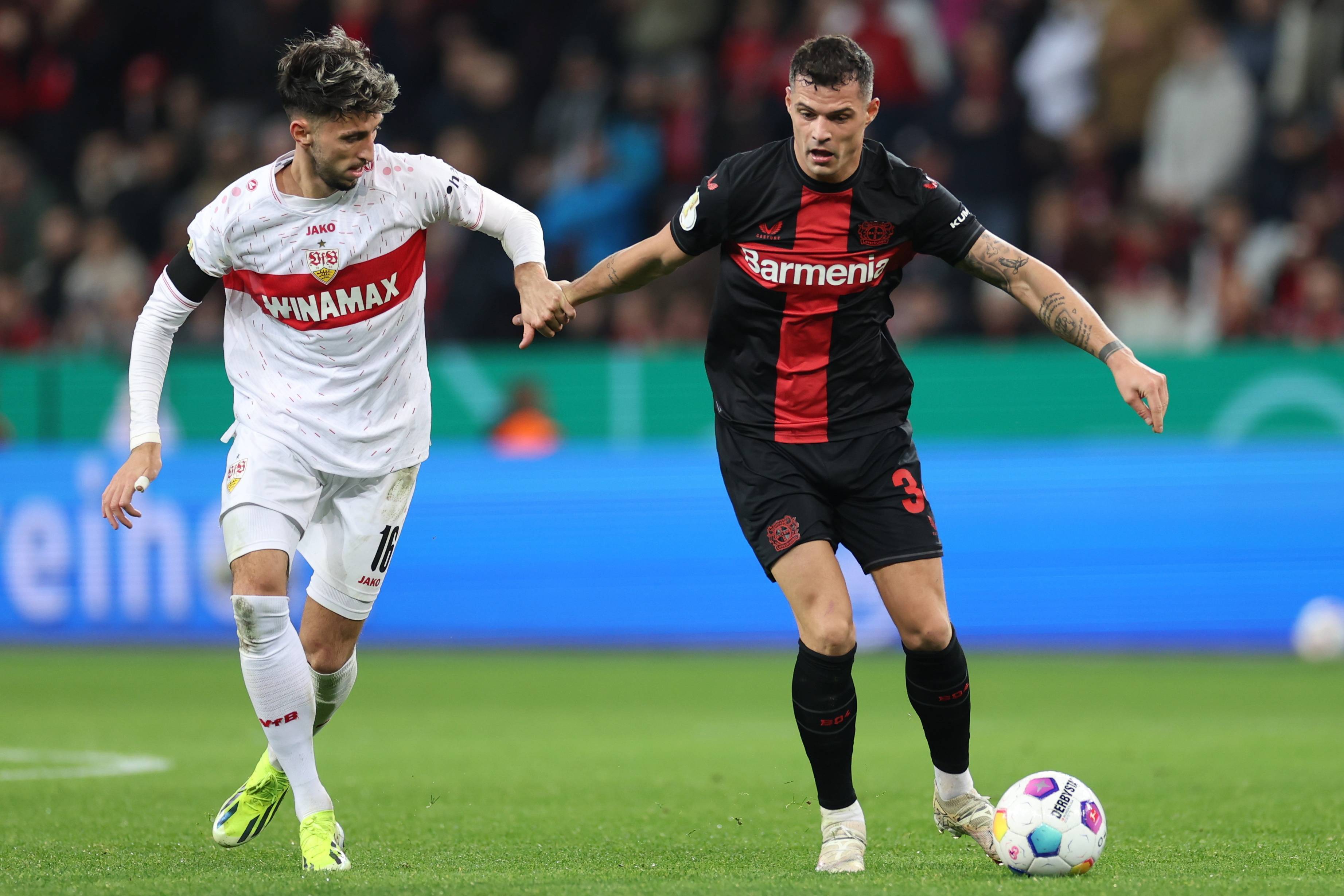 包含勒沃库森主场轻取胜利，火力全开的词条