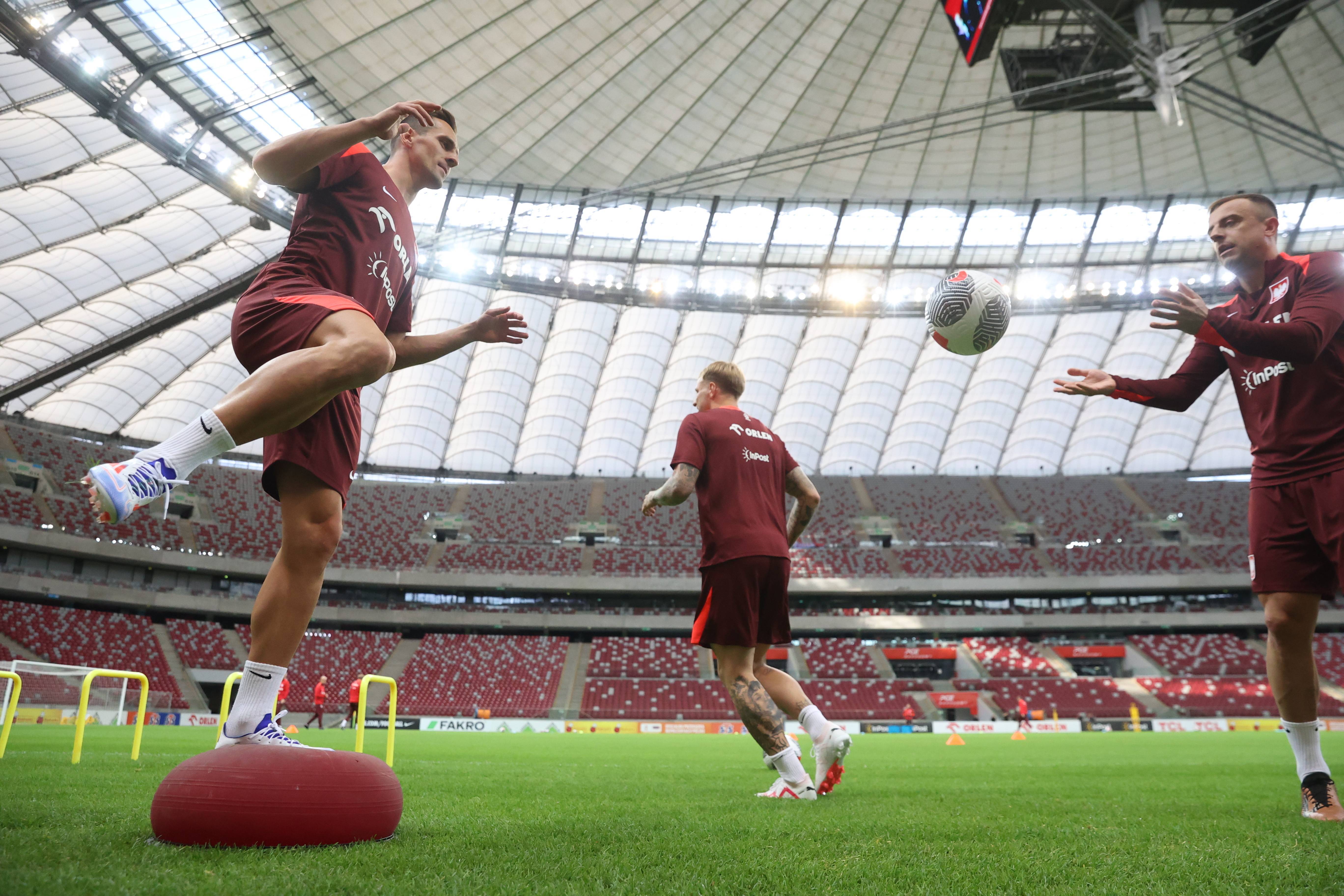 欧锦赛预选赛：瑞典迎战波兰