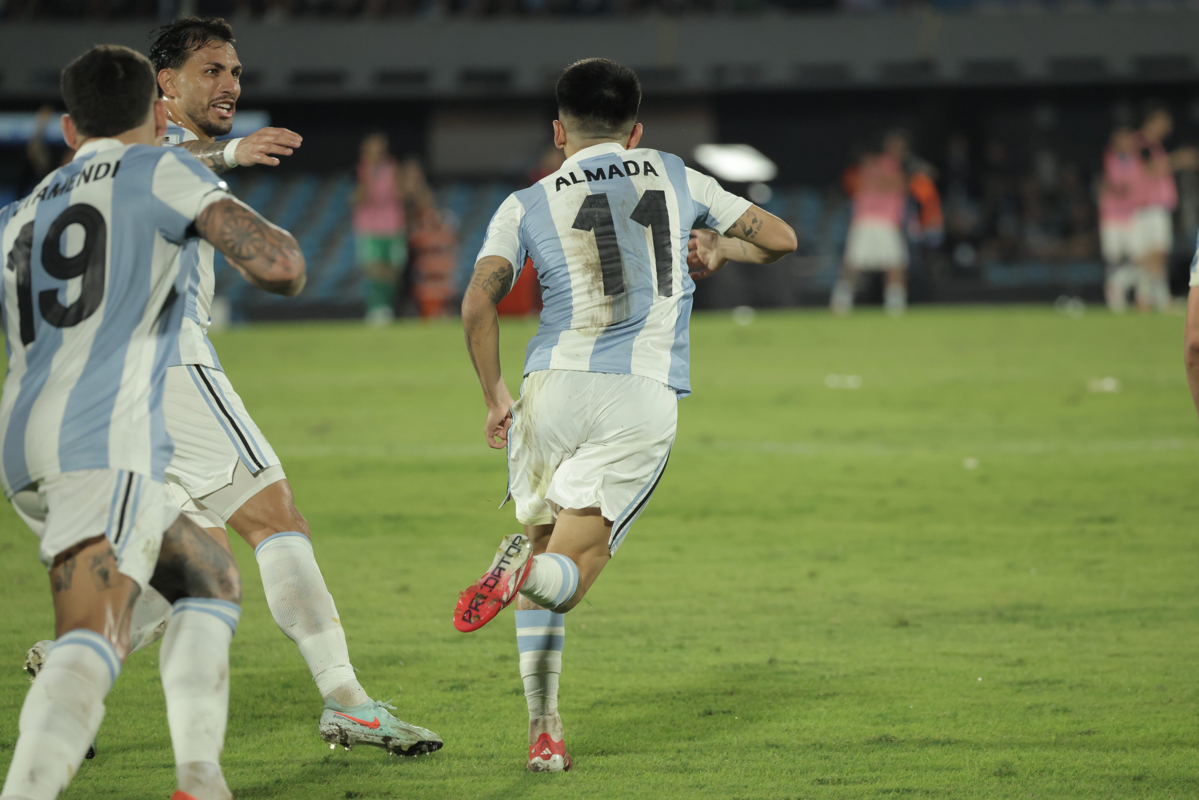 关于波尔图队主场取胜，士气高涨的信息