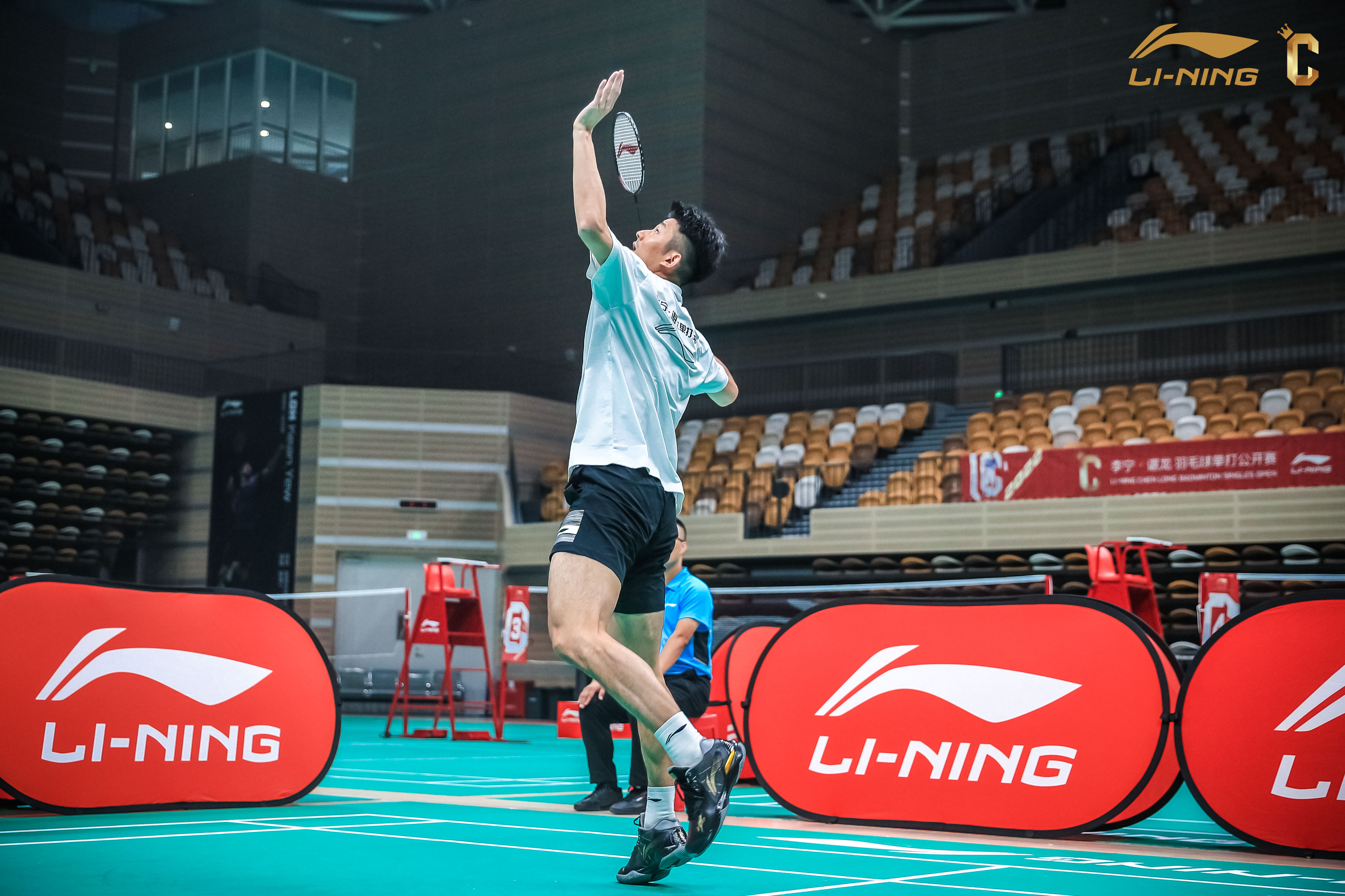 包含马来西亚羽毛球队强势印度羽毛球队，谌龙统治全场的词条