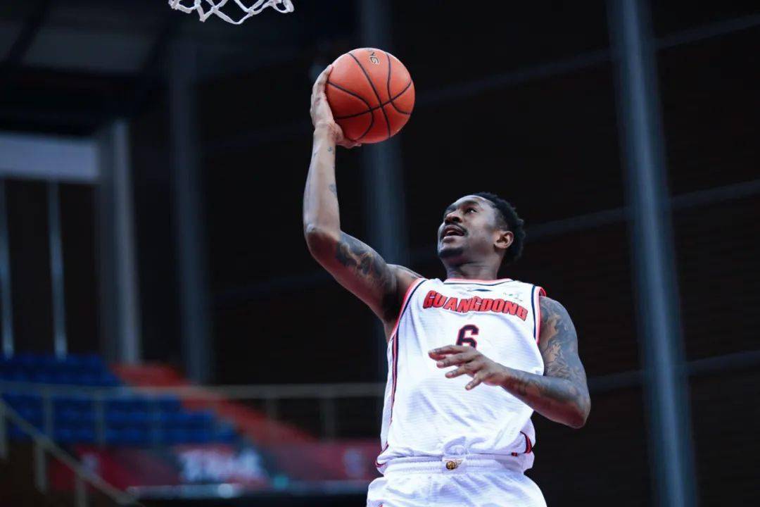 西班牙力克摩洛哥,加维三分雨点燃全场的简单介绍 西班牙力克摩洛哥,加维三分雨点燃全场的简单介绍