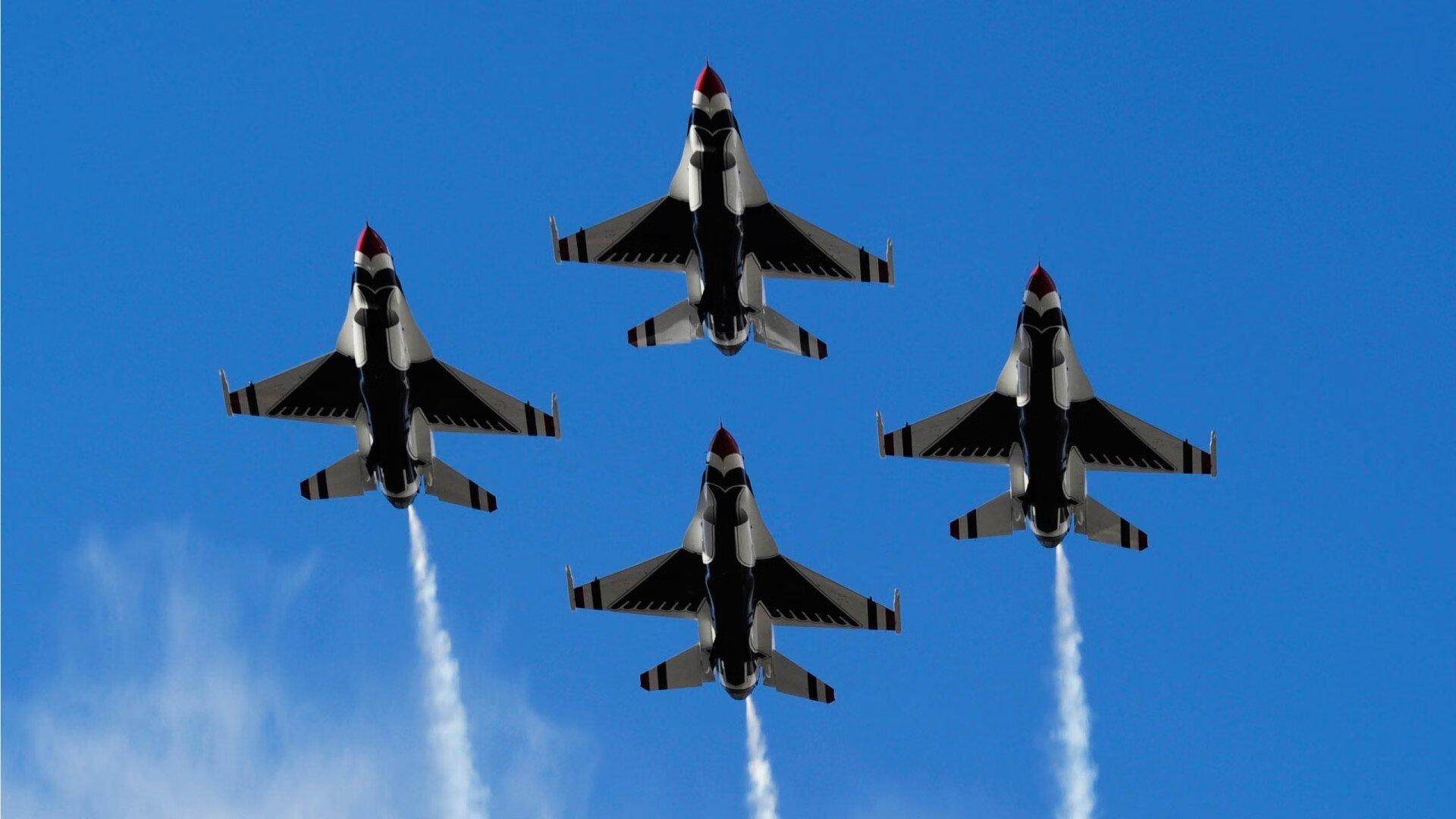 东决关键战之夜，黄喜灿冠军级表现点燃全场