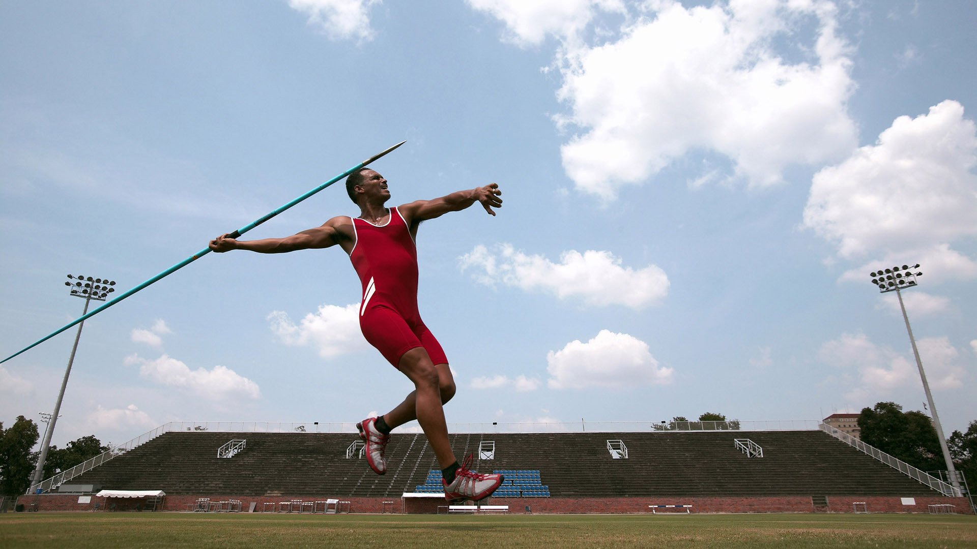 巴尔韦德爆发引领马德里竞技狂胜,阿尔及利亚之行展现实力碾压
